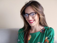 Makijaż dla osób noszących okulary: 10 przydatnych wskazówek.