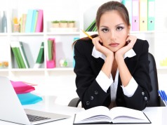 Strój biznesowy do pracy. 5 rzeczy, które powinnaś wiedzieć!