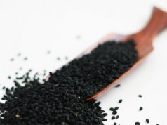 Olejek z czarnuszki – 100% właściwości zdrowotnych! czarnuszka