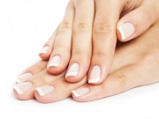 Plamy na paznokciach, co o Tobie mówią i jak się ich pozbyć? biale-plamy-na-paznokciach