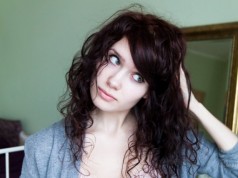 Farbowanie włosów naturalną henną – PORADNIK farbowanie-wlosow-naturalna-henna