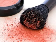 KOSMETYKI MINERALNE – co warto wiedzieć na ich temat? pedzel-do-komsetykow-mineralnych