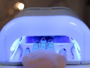 Suszenie paznokci żelowych światłem UVA może powodować raka! lampy-uva