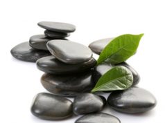 Kamienioterapia – masaż gorącymi kamieniami – ZOBACZ! masaz-goracymi-kamieniami