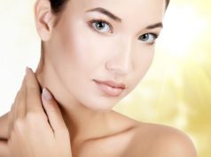 Jak dbać o skórę szyi i dekoltu? O domowej pielęgnacji i mezoterapii szyja-i-dekolt