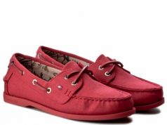 Mokasyny damskie – czumu zawdzięczają swoją popularność? Tajemnica kultowego obuwia Mokasyny TOMMY HILFIGER - Martha 8D FW0FW00286 Tango Red 611 449,000002