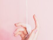 Jak zadbać o skórę dłoni i paznokci? Jak zadbać o skórę dłoni i paznokci