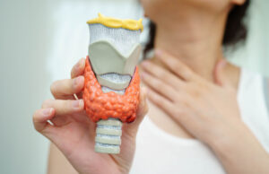 Objawy chorej tarczycy łatwo przeoczyć. Kiedy wykonać rozszerzone badania? Objawy-chorej-tarczycy-latwo-przeoczyc.-Kiedy-wykonac-rozszerzone-badania